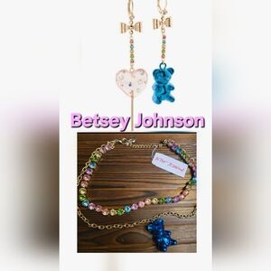Betsey Johnson GUMMY BEAR Multi Layered necklace and earring set!